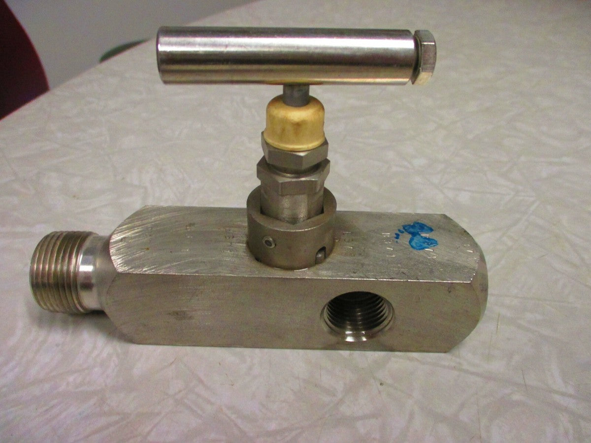 Anderson-Greenwood M5VKS46-BL Gauge Valve 3/4 MNPT x 1/2 FNPT 022159-637
