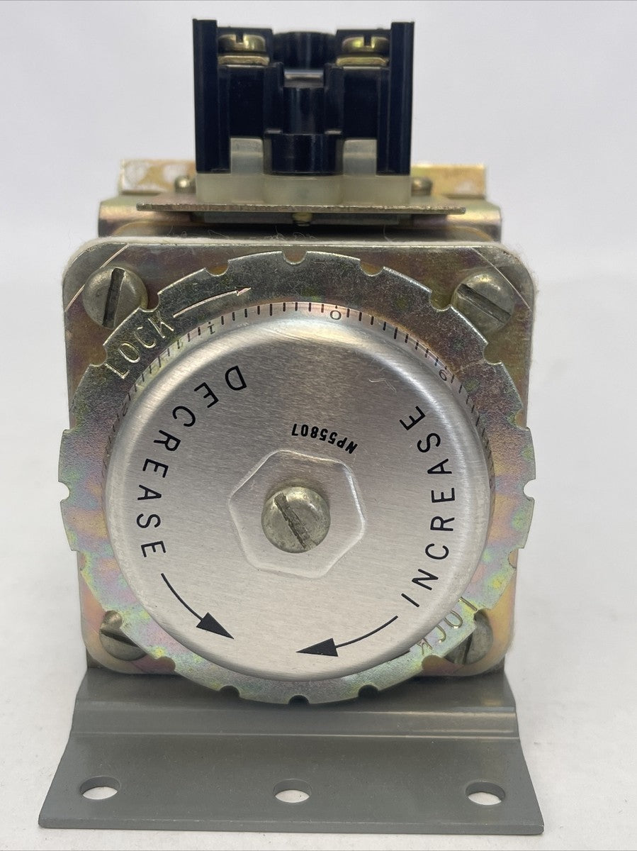 WESTINGHOUSE 1597067 TYPE AM TIME RELAY 600V S-1406910E COIL 120V 60CY 110V 50CY