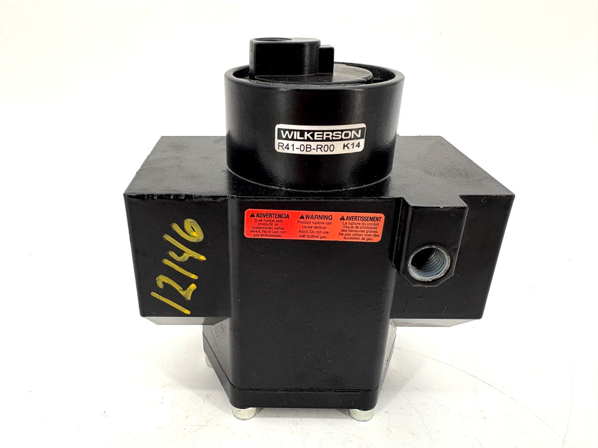 New Wilkerson R41-0B-R00 Pneumatic Regulator 1 1/2"NPT - No Box