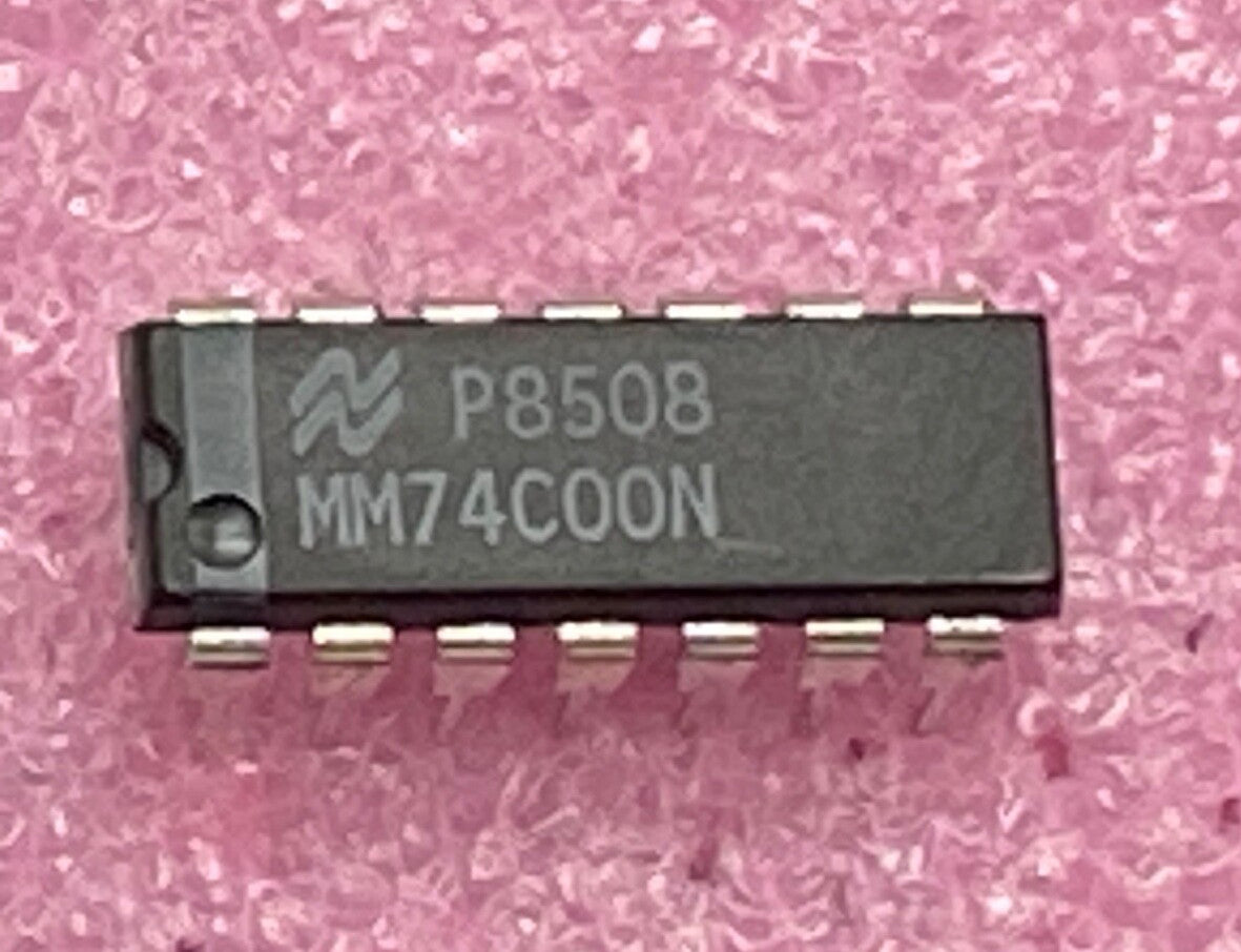National MM74C00N quad 2-input NAND Integrated Circuit