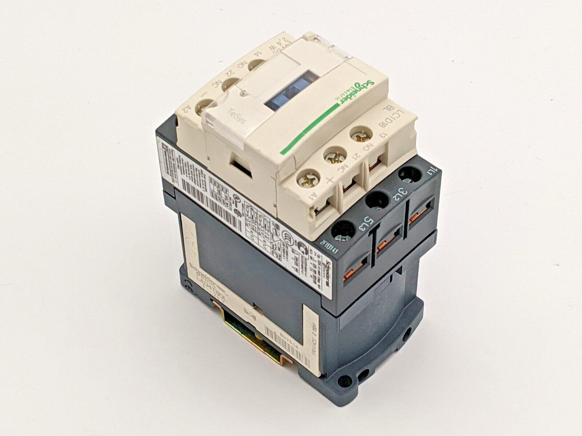 SCHNEIDER LC1D18BLS177 IEC Contactor 24 Volt Coil 32 Amp 3 Pole 15 HP  -  NEW