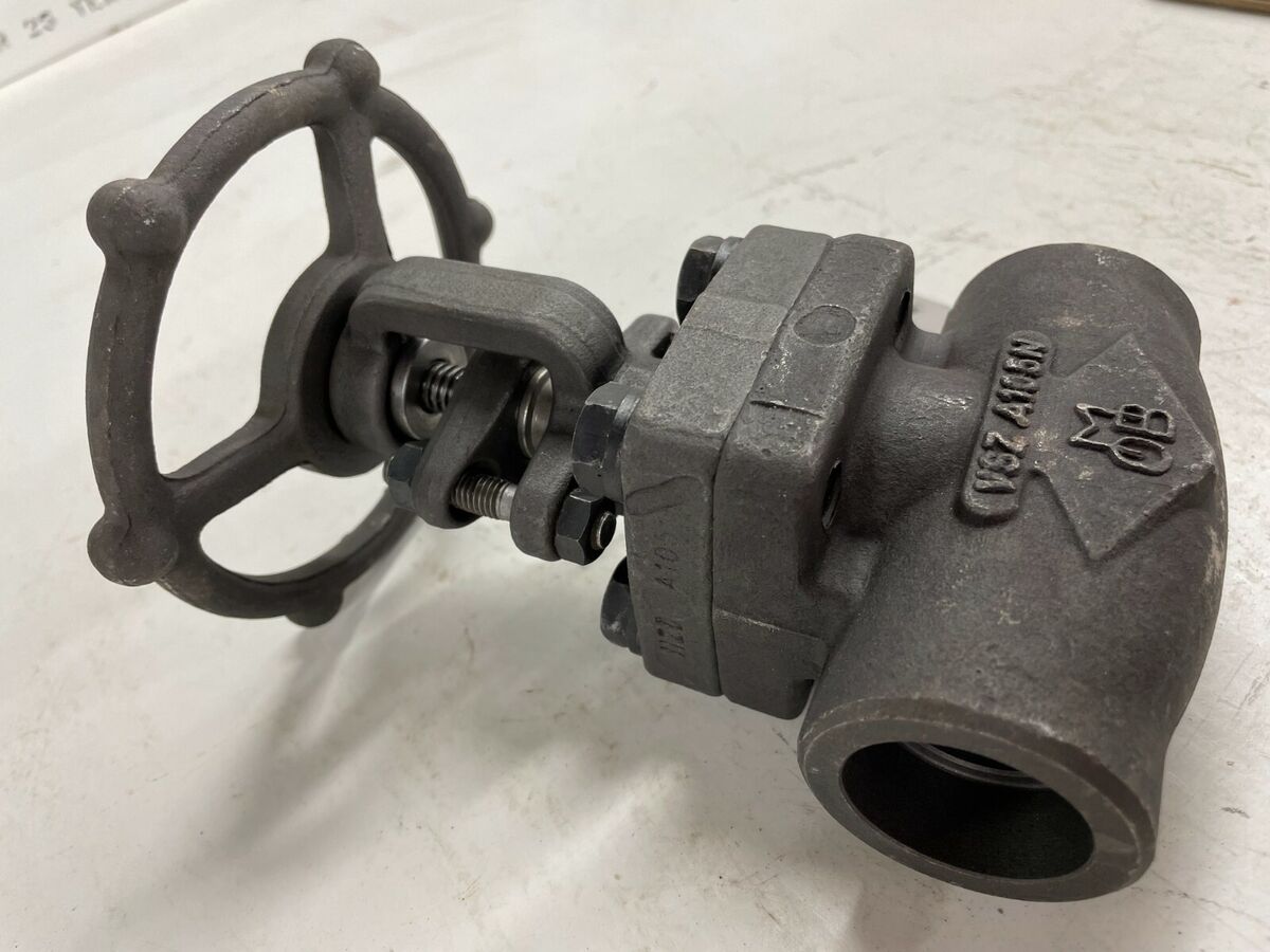 OMB 810 Gate Valve 1" 800 lb Socket Weld Ends A105N Forged Steel Trim #8 LOW-E