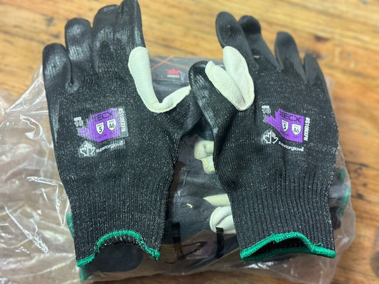 10 Pair Superior Glove S10NXFN Cut Resistance Size 10 Emerald CX