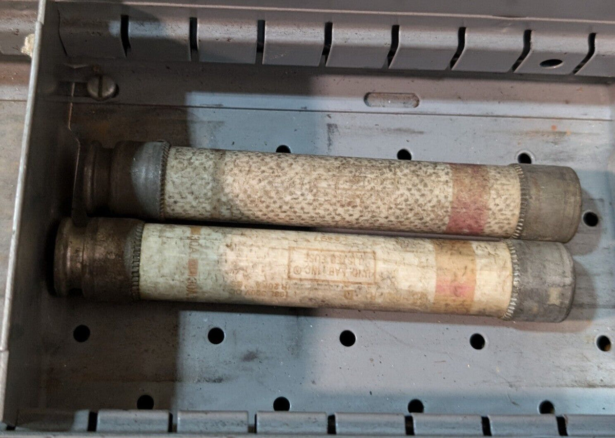 Lot of 2 Gould Shawmut TRS-30R Fuses, 30A, 600VAC - Free Returns