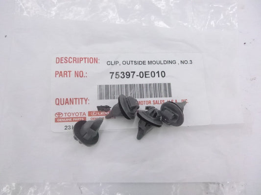 4 Pack OEM Toyota Outside Mounting Clips 75397-0E010 For 2011-2013 Highlander