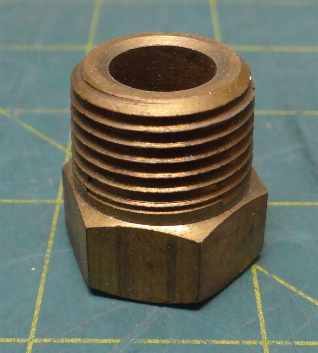 3/8" Female NPT X 1/2" Male NPT Brass Adapter Pipe Fitting 