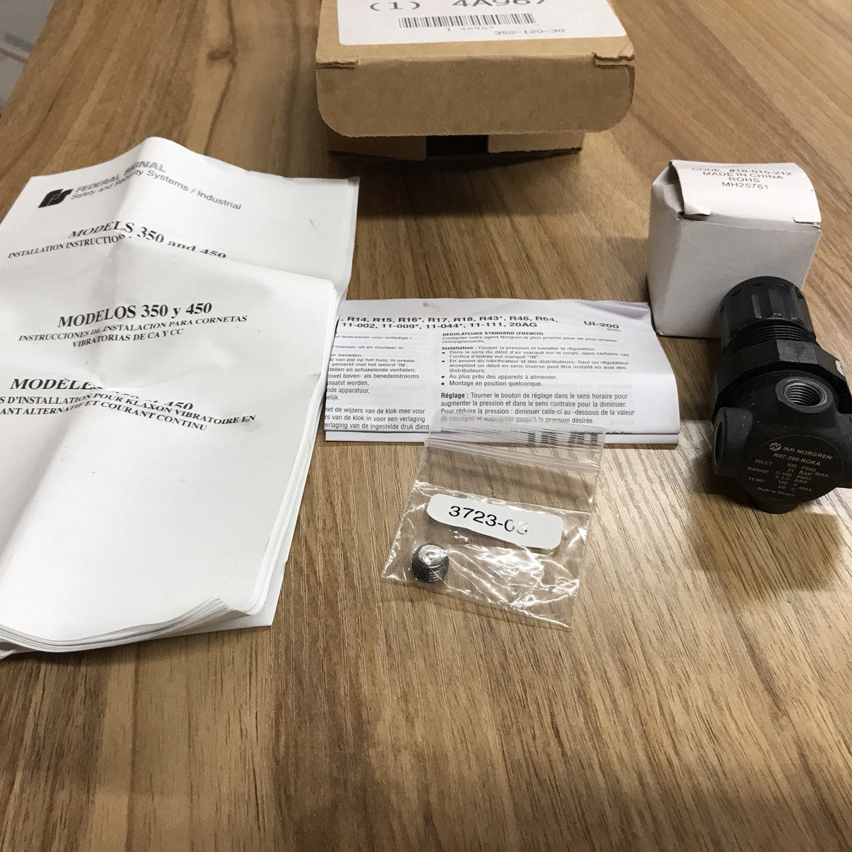 Imi Norgren R07-200-RGKA Pneumatic Regulator 300psi 0-100psi