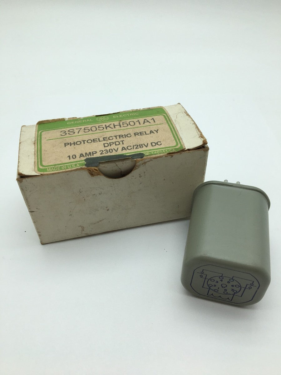 General Electric 3S7505KH501A1 Photoelectric Relay 10 Amp 230 Volt AC DPDT 8 Pin