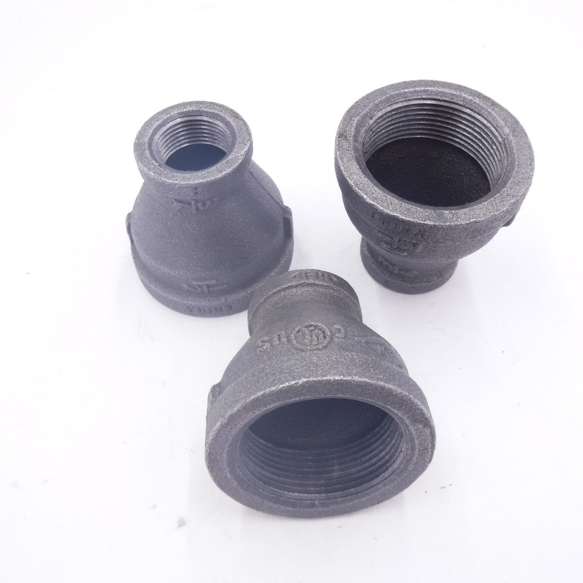 3 Pack 1-1/2" x 3/4" Malleable Iron Female NPT Reducing Coupling