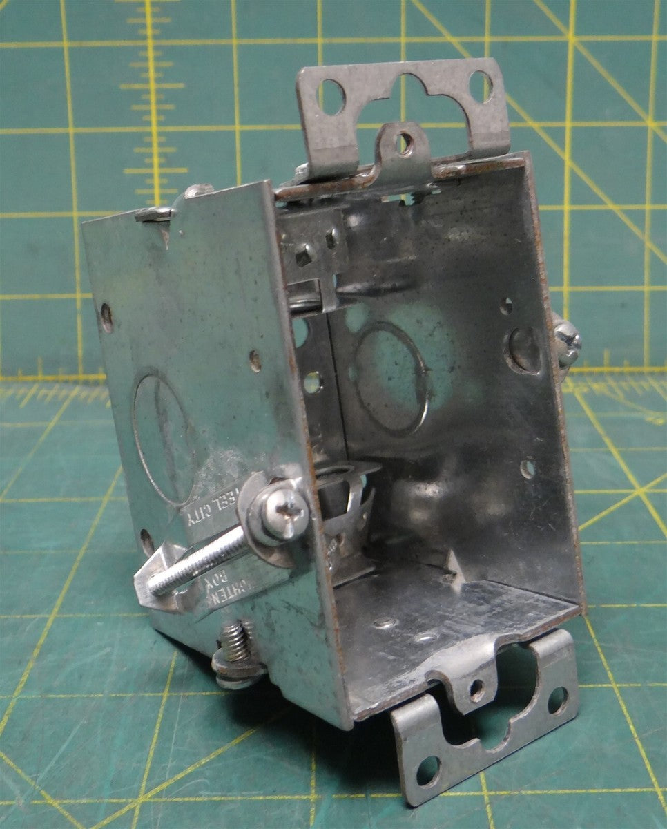 Steel City LXOWC-25 3/4" Switch Box 12.5C Gangable Ear Armored Pre-Galv. Steel