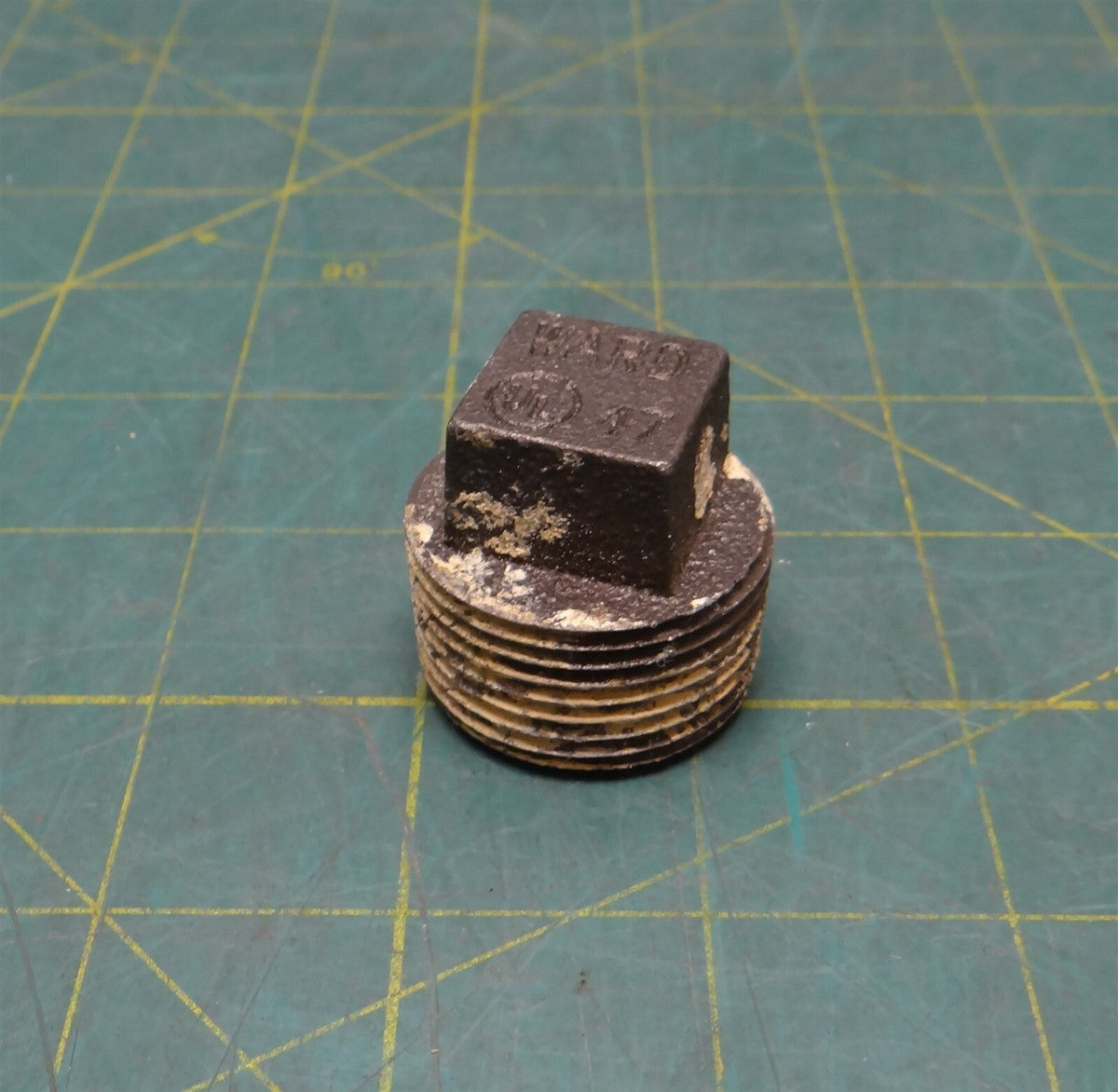 1" NPT Ward Regular Cored Square Head Black Steel Pipe Plug, 1-1/4" Height