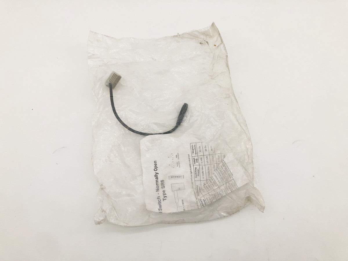 New Numatics SR6-022 Reed Switch 5-120VDC/VAC 3W