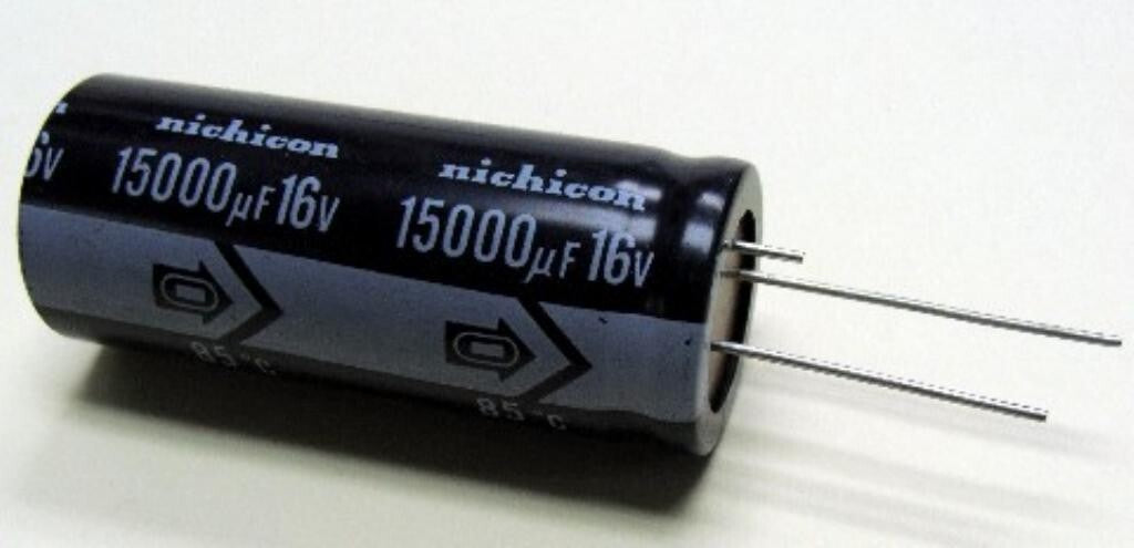 Lot of 4 NICHICON - UBU1C153TTA2 - Capacitors, Electrolytic. 15,000UF 16VDC