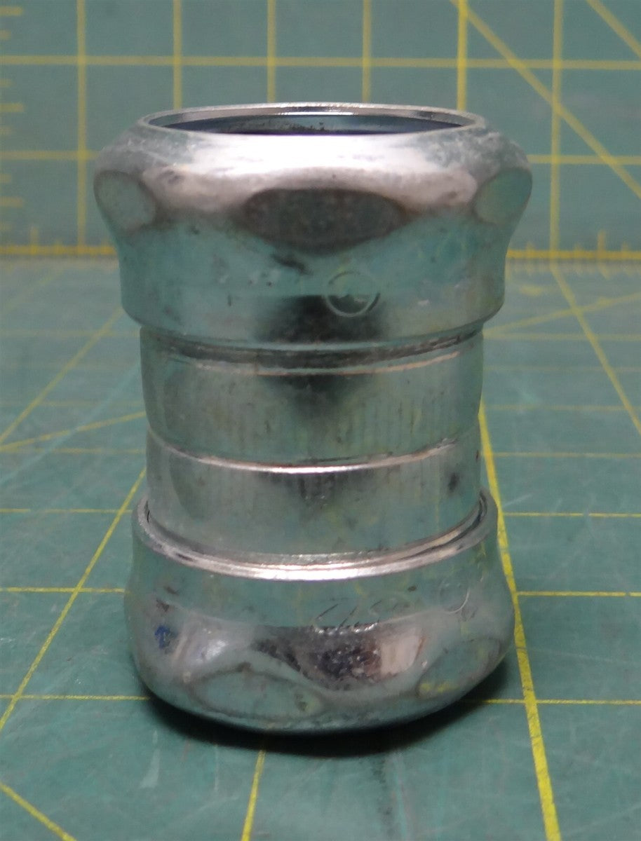 Raco 2924 1" EMT Compression Conduit Coupling Zinc-Plated Steel 2-1/4" Length