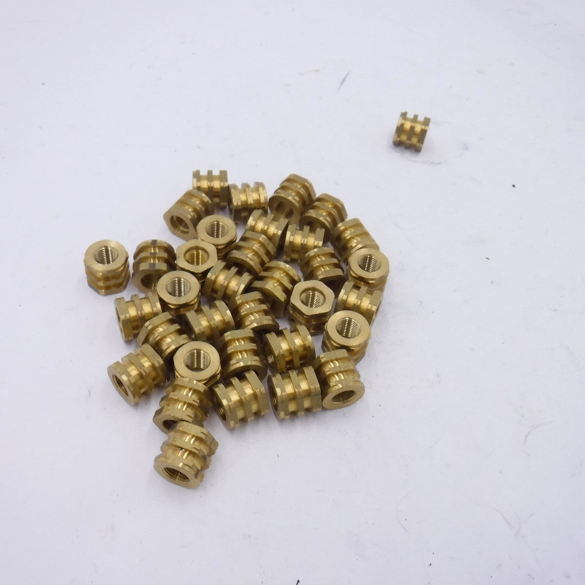 35 Pack 3/8"-24 Threaded Brass Hex Inserts 5/8" OD Hex x 5/8" Long