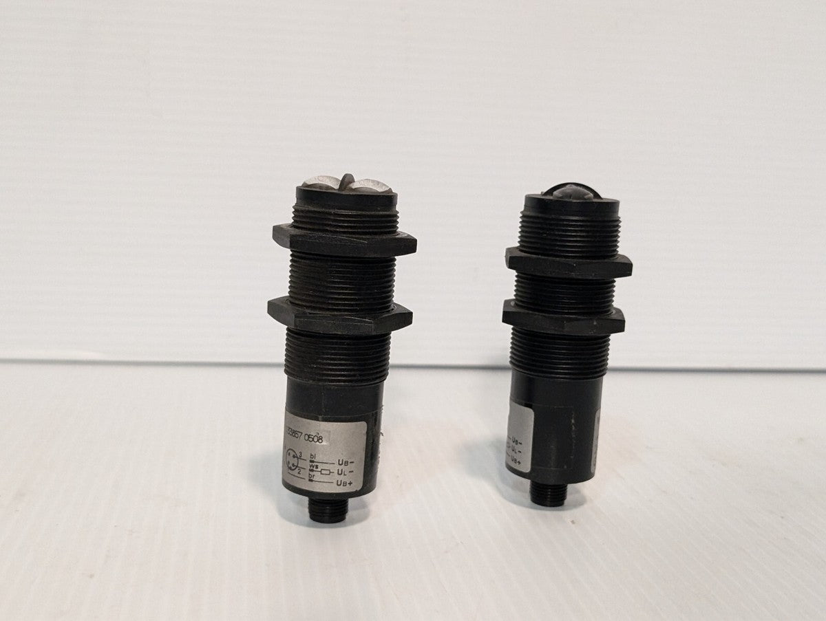 Pepperl + Fuchs GLV30-8-H-2371 photoelectric sensor, background suppression