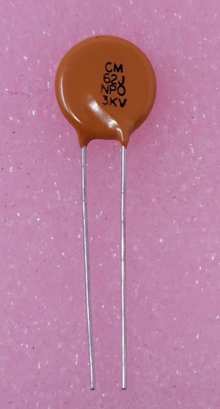 Lot of 6 - VISHAY CERA-MITE 564CC0GAA302EL620J  Ceramic Capacitor, 62pF 3,000V