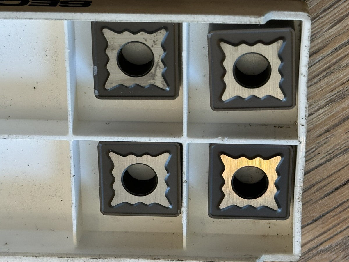 4 New SECO Carbide Inserts SNMG150612-MR7 / SNMG543-MR7 TP2500