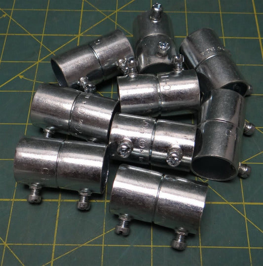 (9) 3/4" Crouse Hinds 461 Set Screw Type Conduit Coupling Zinc Plated Steel 