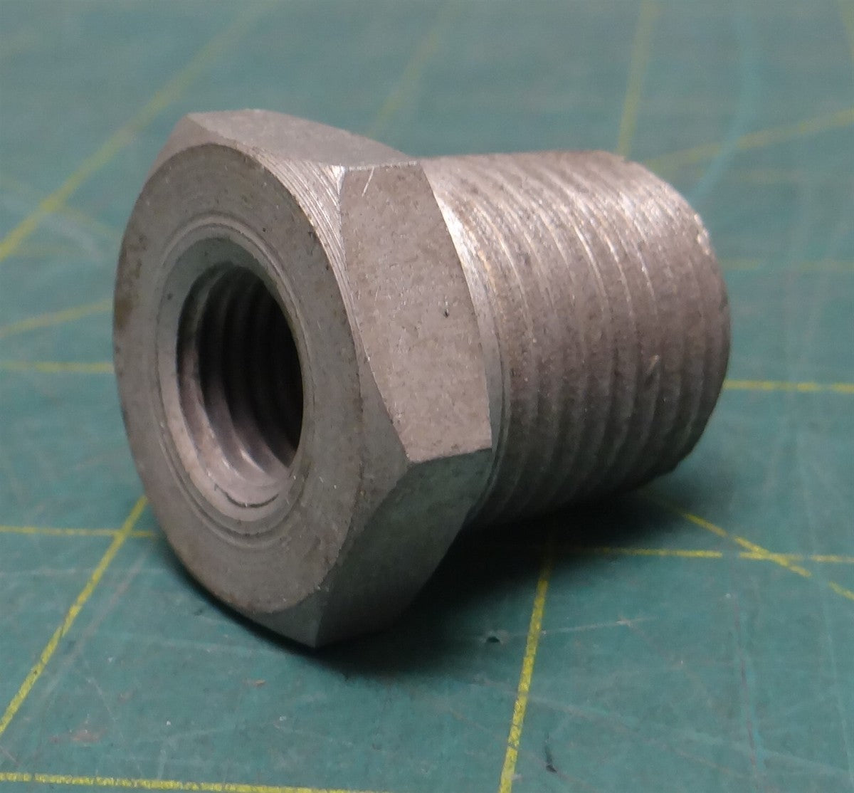 1/4" Female NPT X 1/2" Male NPT Steel Pipe Fitting Bushing Reducer 