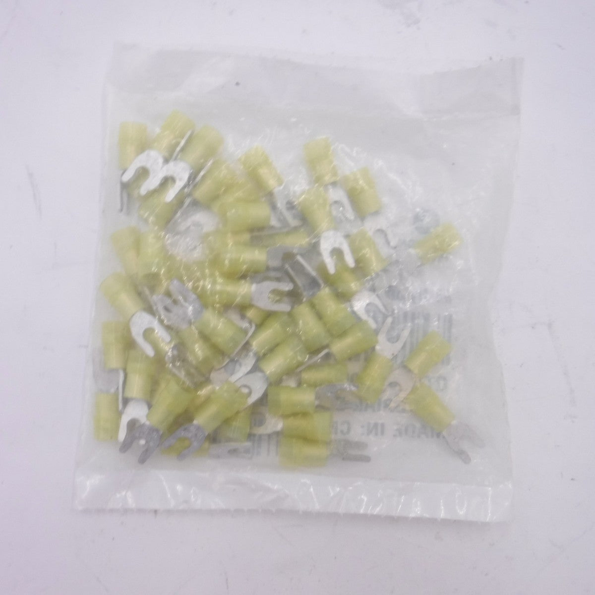 50 Pack Lawson 12-10 Yellow Nylon-Insulated Snap Spade Terminals 93071