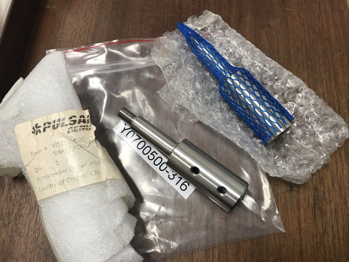 NEW OLD STOCK PULSAFEEDER STAINLESS STEEL PUMP SHAFT Y0700500-316 Lot Of 2
