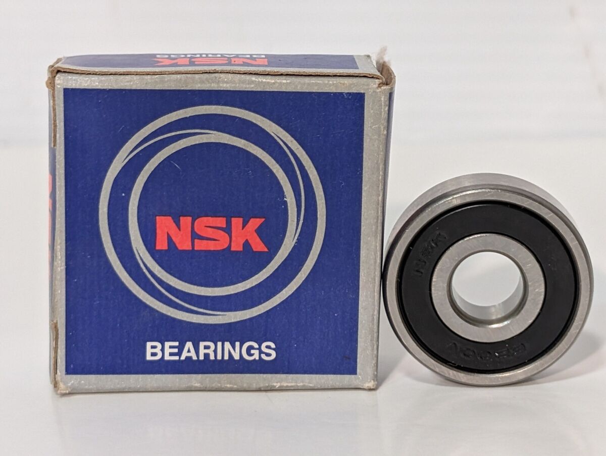 Lot of 7 NSK 6002VVC3 Radial Deep Groove Ball Bearings, Straight Bore
