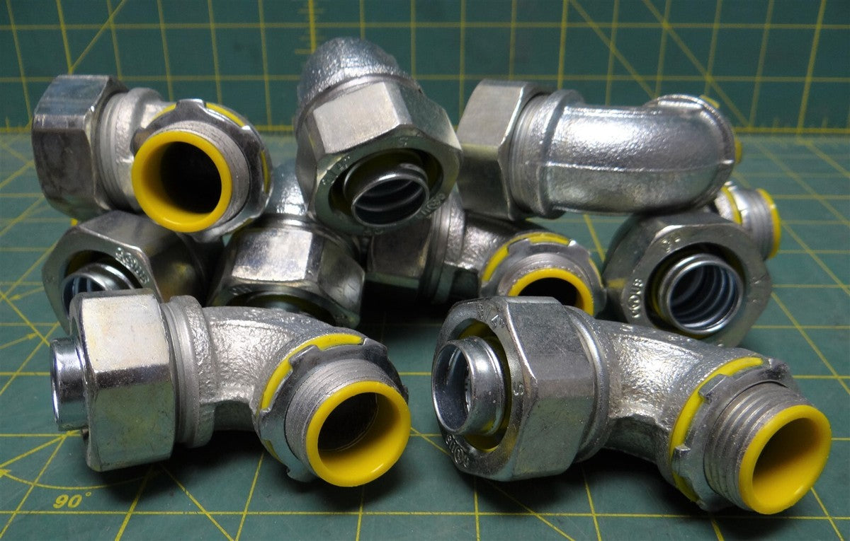 (9) Crouse Hinds LTB7590 3/4" 90° Male Connector With Insulated Throat Bushing 