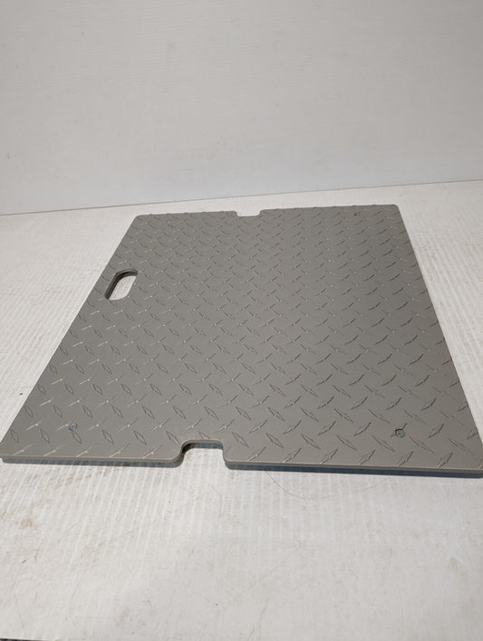 176K082G01 Dolly Maker Maintenance Step Over, 20"D x 22.5"W