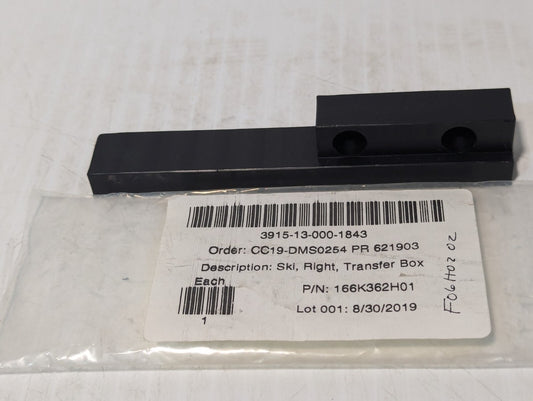 3915-13-000-1843 166K362H01 Right Transfer Box Ski