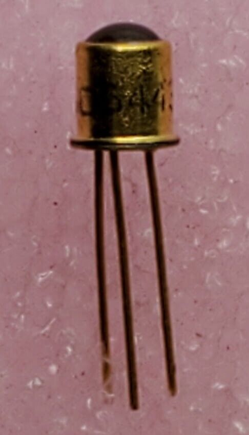 Lot of 2 - SPECTRONICS - SD5443-4 - Phototransistor. NPN. TO-46, Gold Body Leads