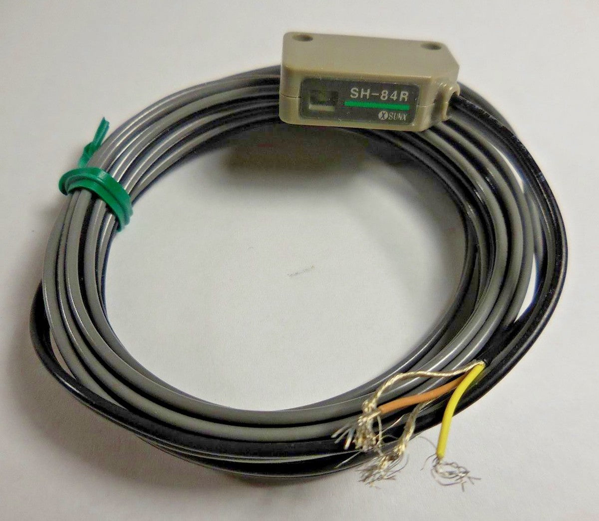 SunX Limited SH-84R Slim Body Auto-Sensitivity Setting Photoelectric Sensor