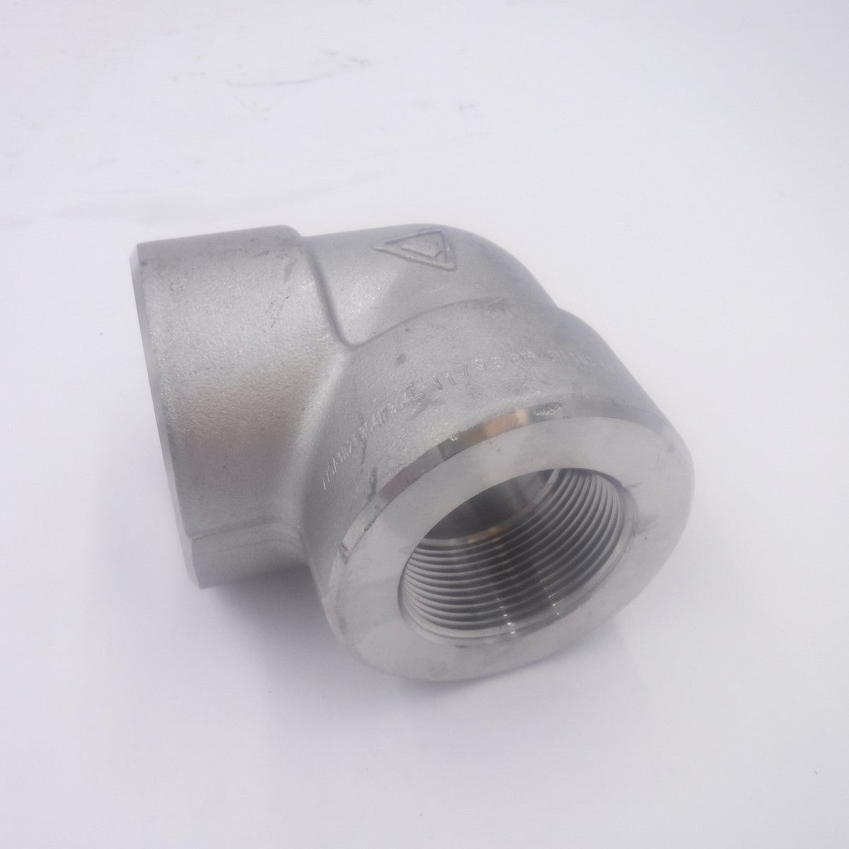 Anvil 1-1/2" FNPT 90° Elbow 304 Stainless Steel B16 3M Class 3000#