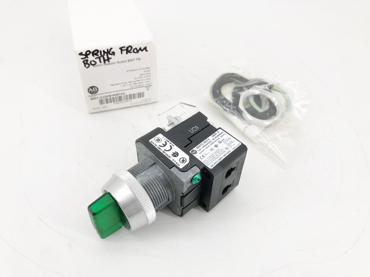 New Allen-Bradley 800T-2JGH91KB7AX Green Illuminated Pushbutton 12-130VAC/DC
