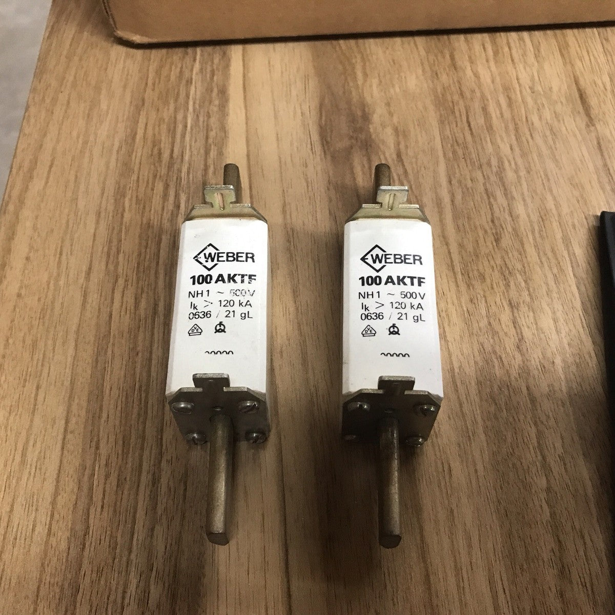 Lot Of 2 Weber, 100A KTF, Fuse NH00-500V 100 A 100AKTF