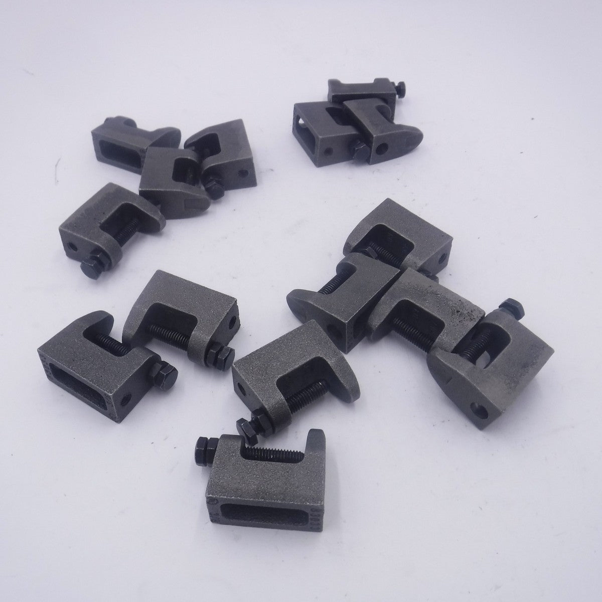 15Pk Eaton B-Line B3033 Malleable Iron 1-1/4" Max Jaw 3/8" Rod Beam Clamp 500lbs