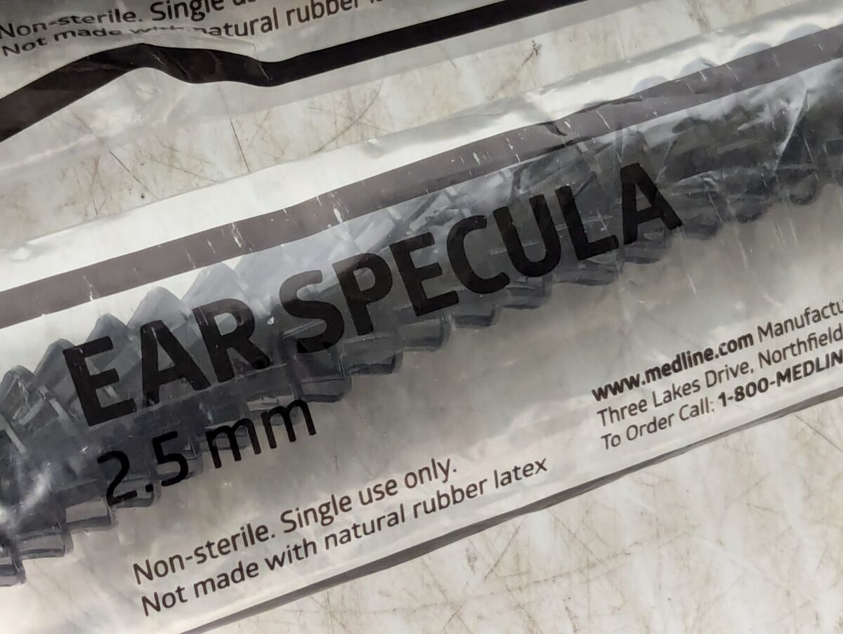 Lot of 4 Medline MDSK10321 Disposable Ear Specula for Medline Otoscopes, 2.5mm