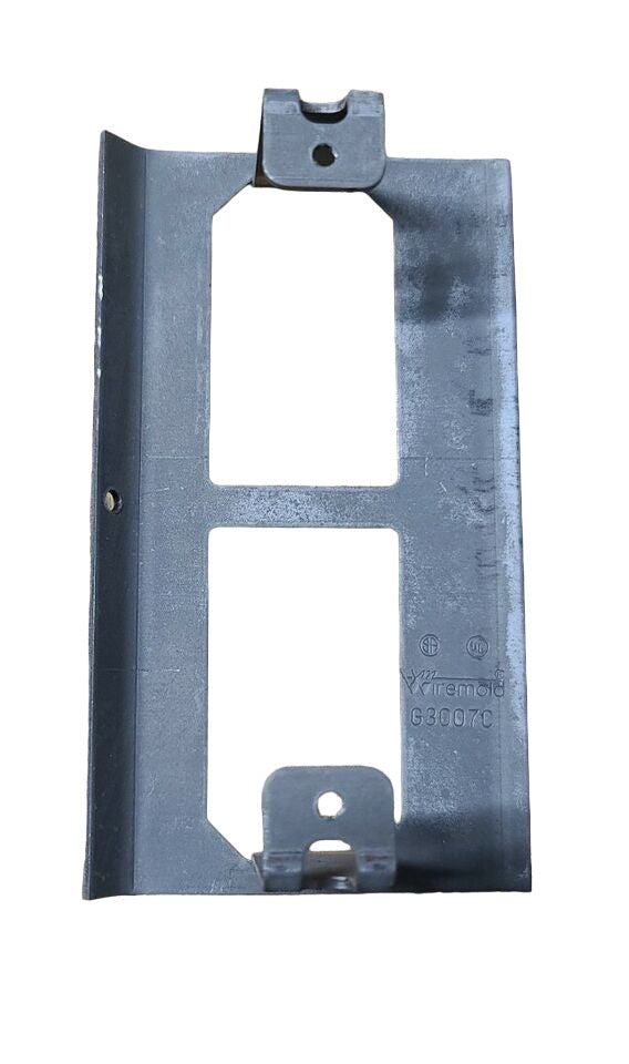 WIREMOLD G3007C DEVICE BRACKET 1 GANG FOR 3000 RACEWAY LOT OF 5