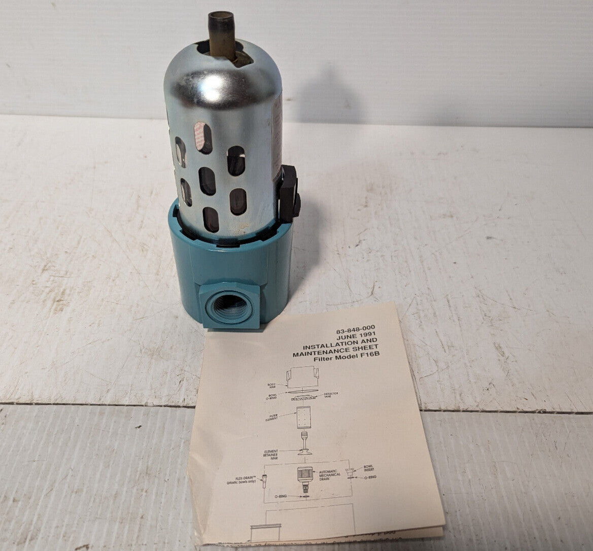 Wilkerson F16-04-000 Pneumatic Filter, Series B, NIB w/manual 