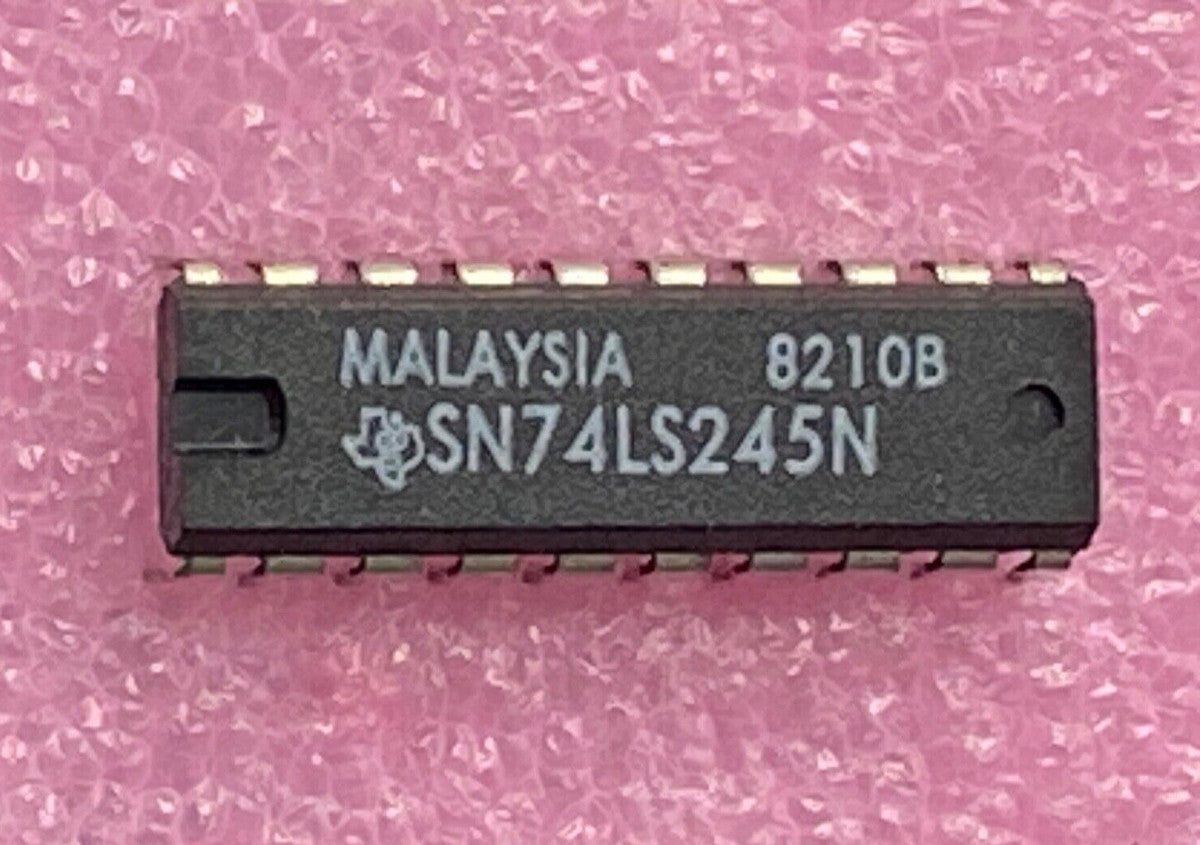 Texas Inst SN74LS245N octal bus transceivers with 3-state out Integrated Circuit