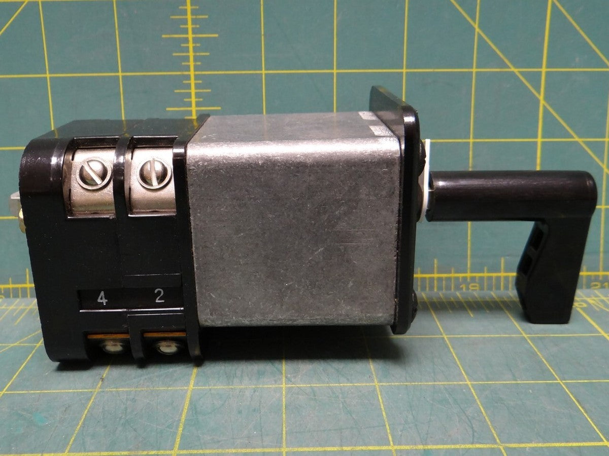 General Electric SBM Control Switch 10CD597 600 VAC 20 AMPS