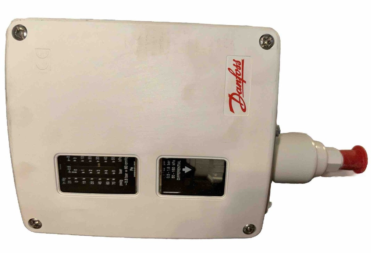 DANFOSS RT1 017-524566 Pressure Control Switch Range -0.8…5 bar. New In Box. E6