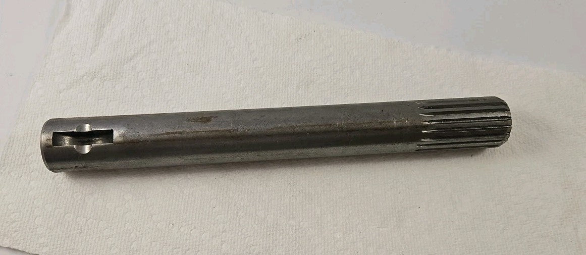 Spicer PEDAL SHAFT 8 3/8" Part 106C1094