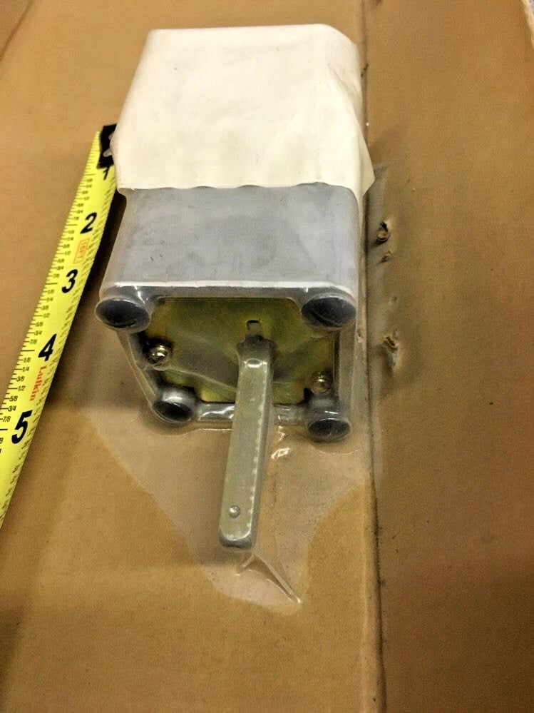 10AR416 General Electric SBM Rotoray Switch *NIB*