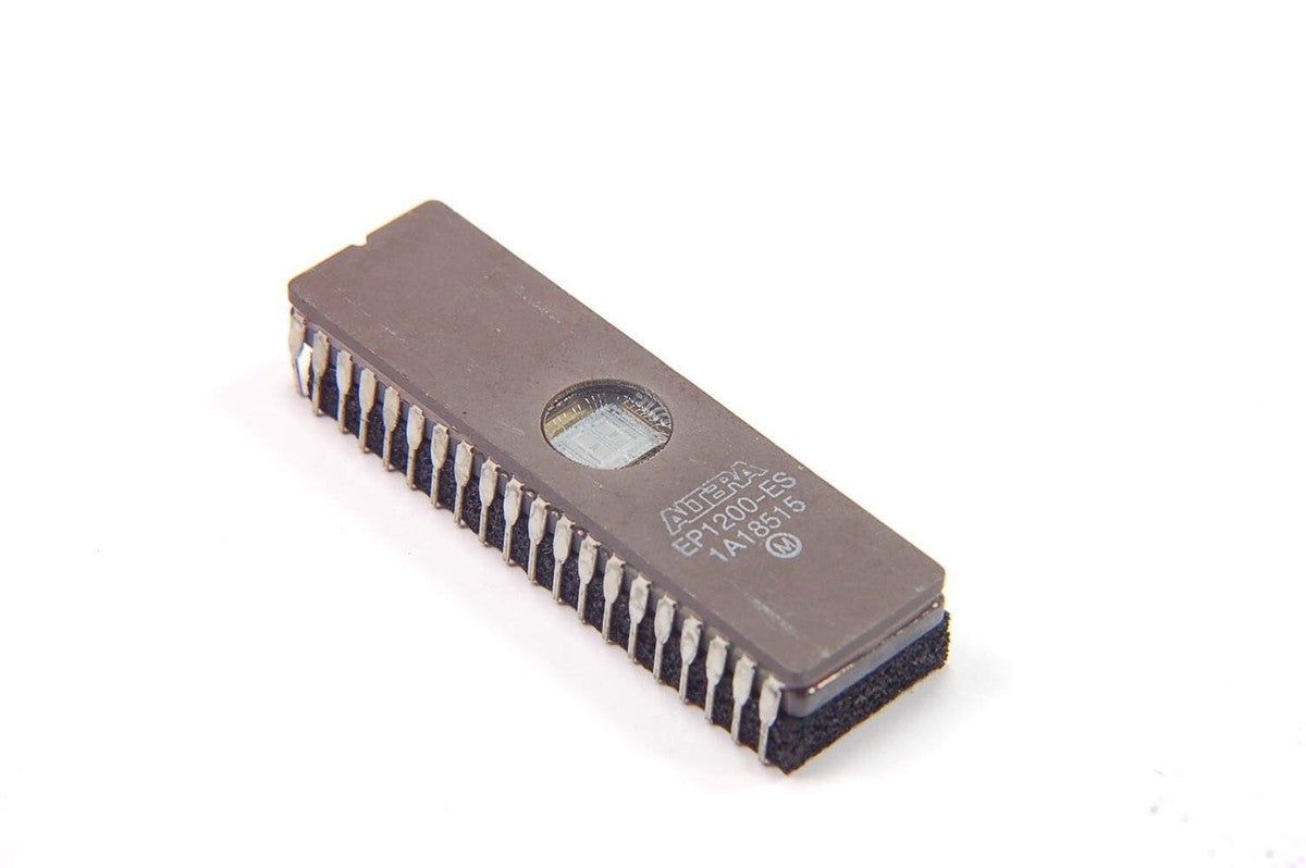 ALTERA EP1200-ES Programmable Logic Device, FPGA, Field Programmable Gate Array