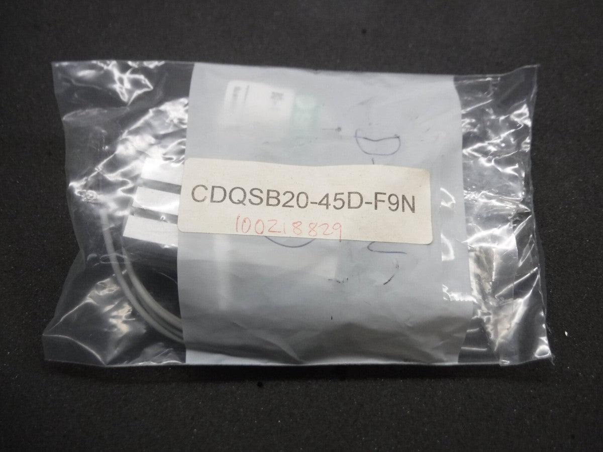 SMC  CDQSB20-45D  Max Press: 145 Psi  1.0 Mpa  Compact Cylinder