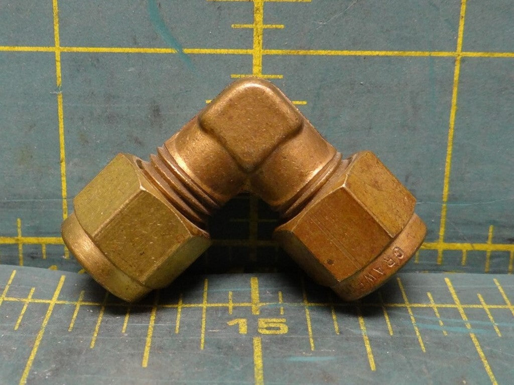 Swagelok Brass Compression Tube Fitting Male Elbow 1/4 in. Tube OD B-400-9