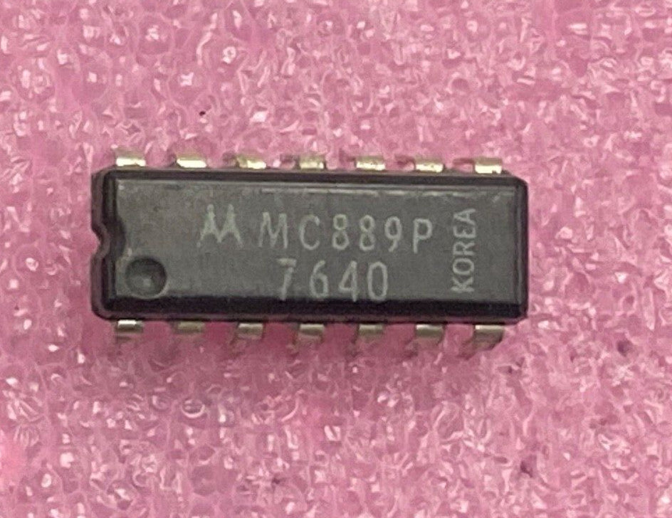 Motorola MC889P inverting Function Buffer gate Integrated Circuit