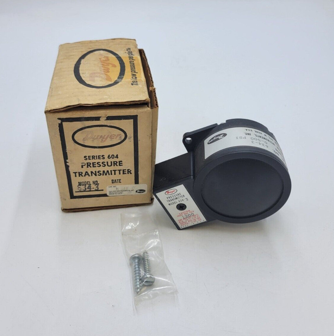 Dwyer 634-3 Pressure Transmitter 35 Volt DC Max Range 0-500-PSI Output 4-20mA