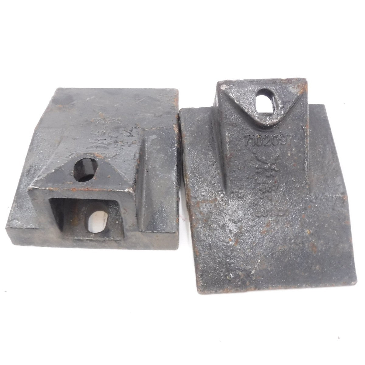 2 Pack OEM Bobcat Wide Bucket Tooth 7102097 For Bobcat Skid Steer Buckets